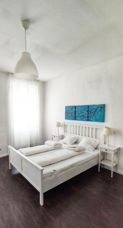 Helle Zweiraumwohnung In Wohngebiet Appartement